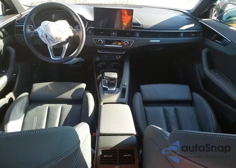 2021 Audi A4 Premium Plus 45 z USA, uszkodzony, nr VIN WAUEAAF44MN006893